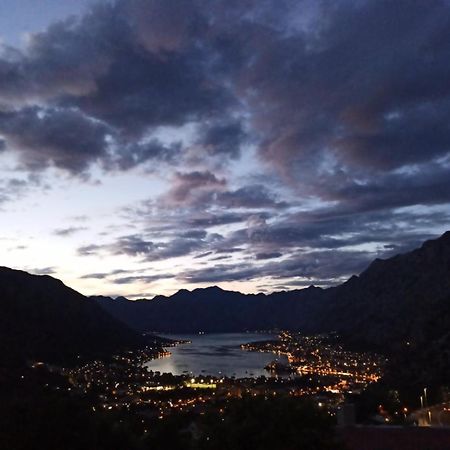 Apartments Orizzonte With Beautiful View Of The Bay Kotor Ngoại thất bức ảnh