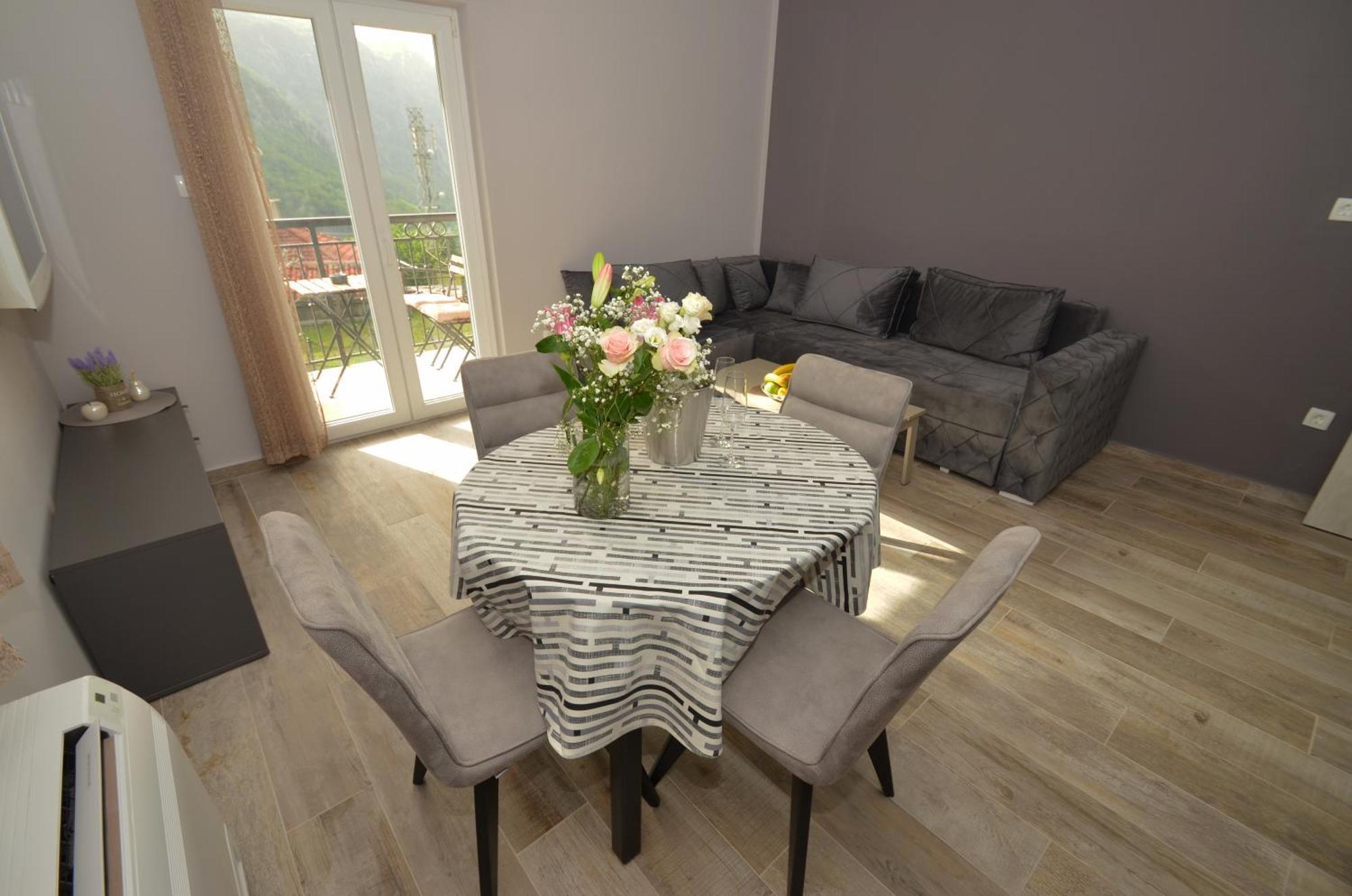 Apartments Orizzonte With Beautiful View Of The Bay Kotor Ngoại thất bức ảnh