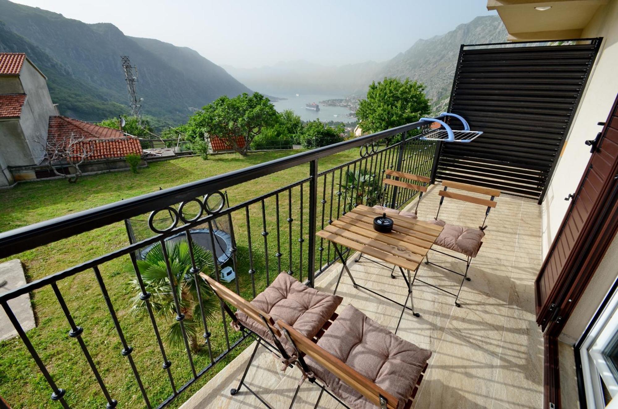 Apartments Orizzonte With Beautiful View Of The Bay Kotor Ngoại thất bức ảnh