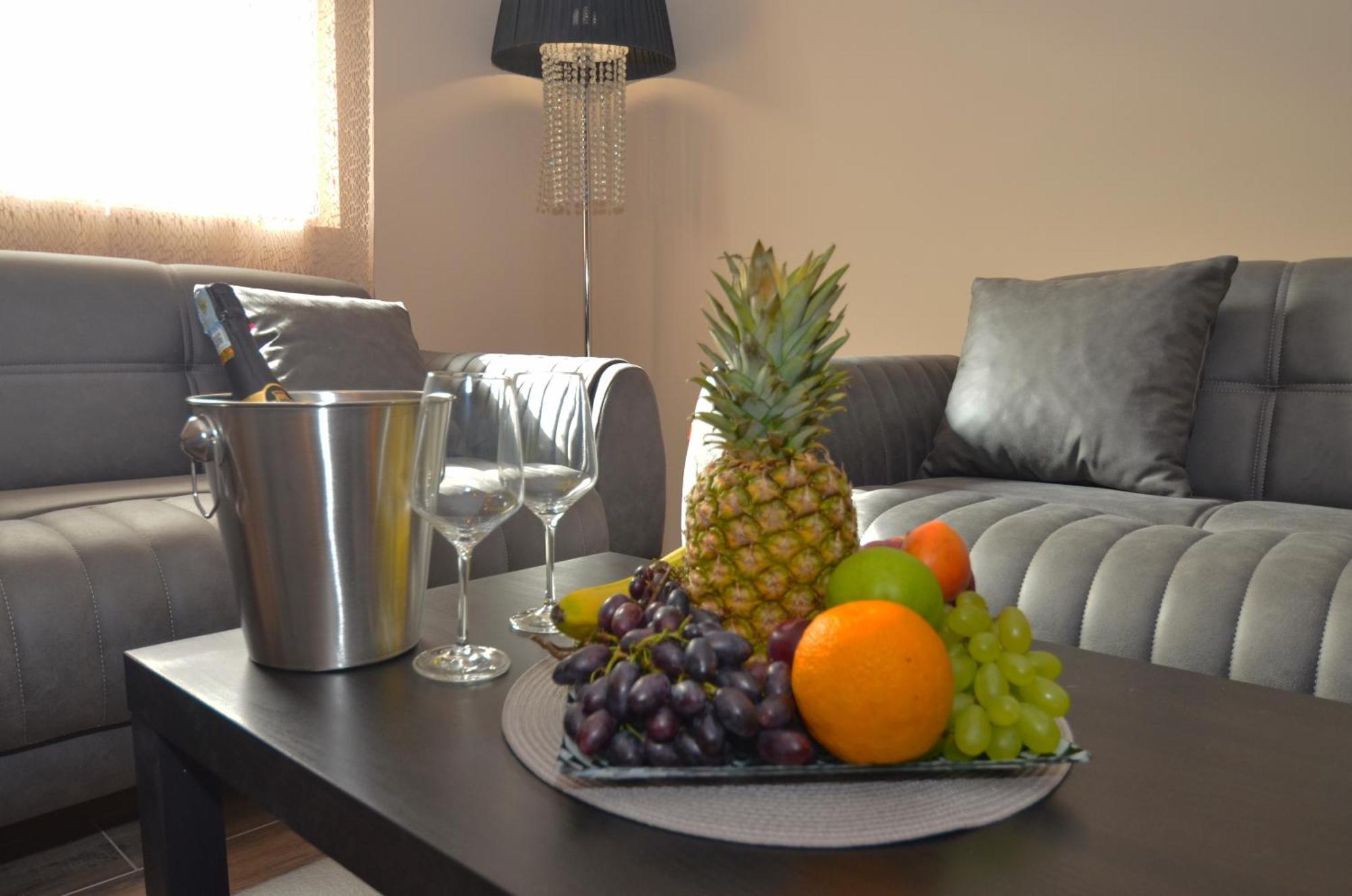 Apartments Orizzonte With Beautiful View Of The Bay Kotor Ngoại thất bức ảnh