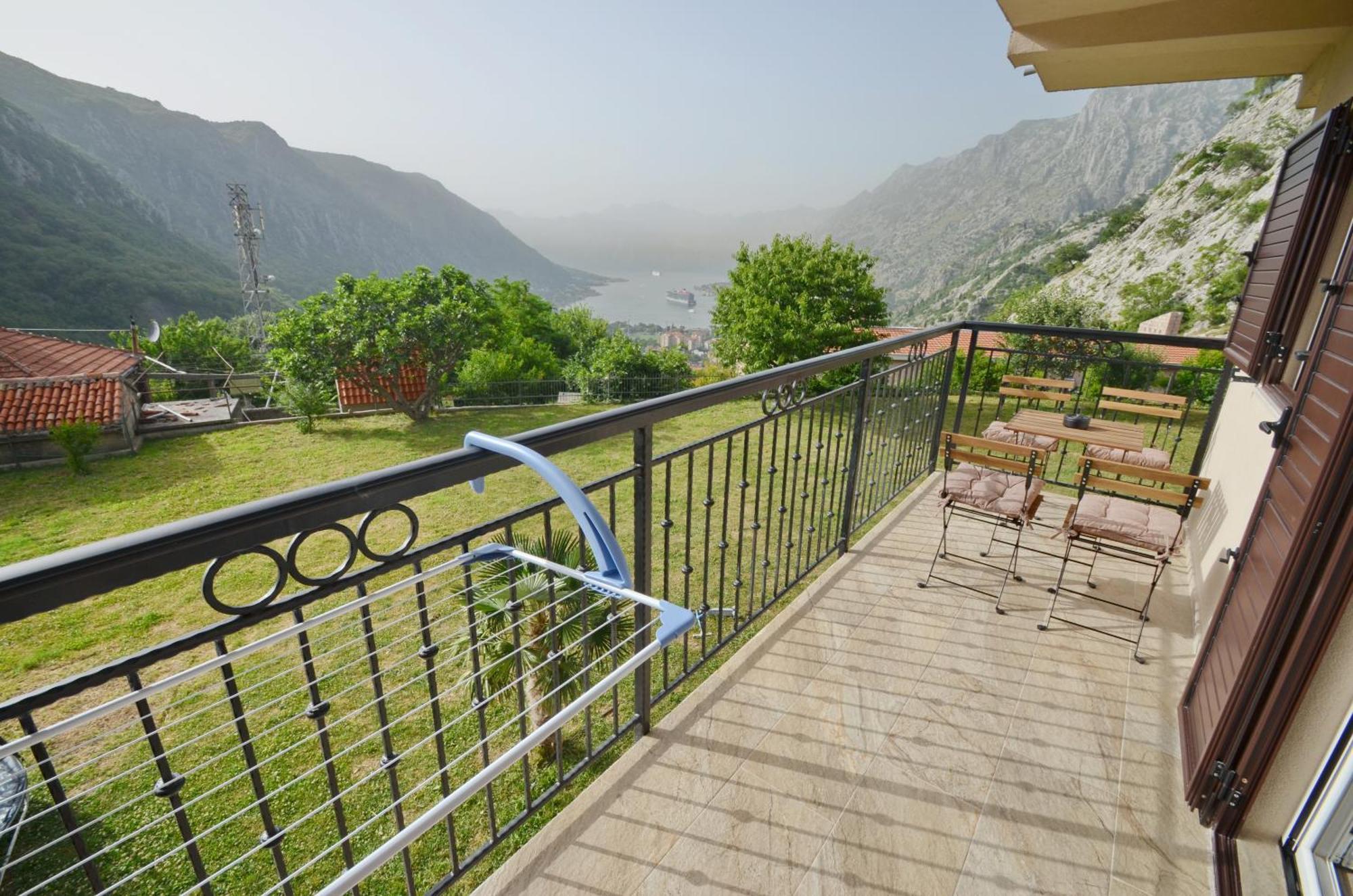 Apartments Orizzonte With Beautiful View Of The Bay Kotor Ngoại thất bức ảnh